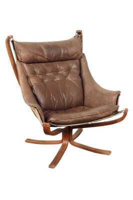 88 · FALCON CHAIR
