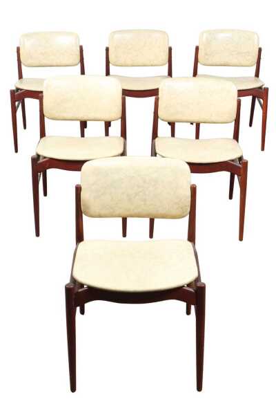 SET OF DINING CHAIRS