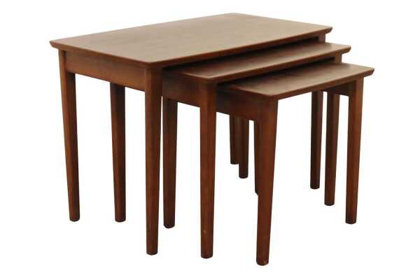 NEST OF TABLES