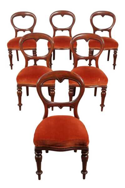 SET OF MAHOGANY DINING CHAIRS