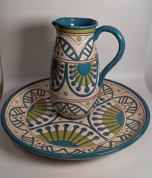 PRETTY POTTERY