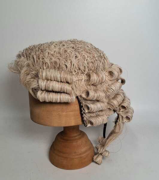 BARRISTERS WIG