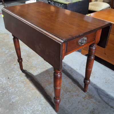 157 · PEMBROKE TABLE