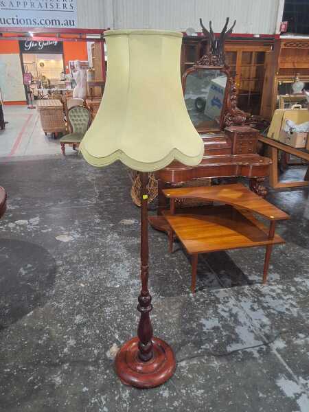 STANDARD LAMP