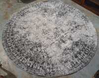 CIRCULAR FLOOR RUG