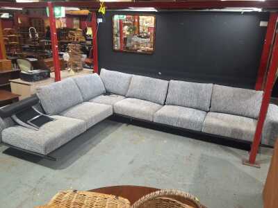 Lounge Suite