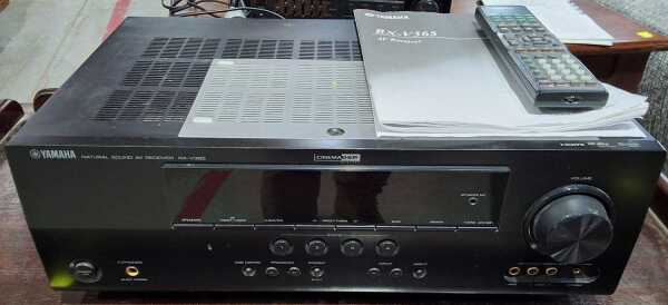 YAMAHA AUDIO VISUAL RECEIVER