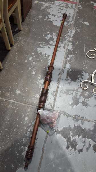 CURTAIN ROD