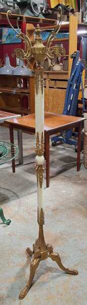 COAT STAND