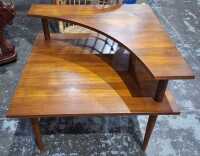 CORNER TABLE - 2