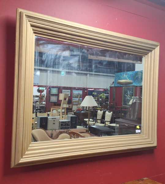 WALL MIRROR