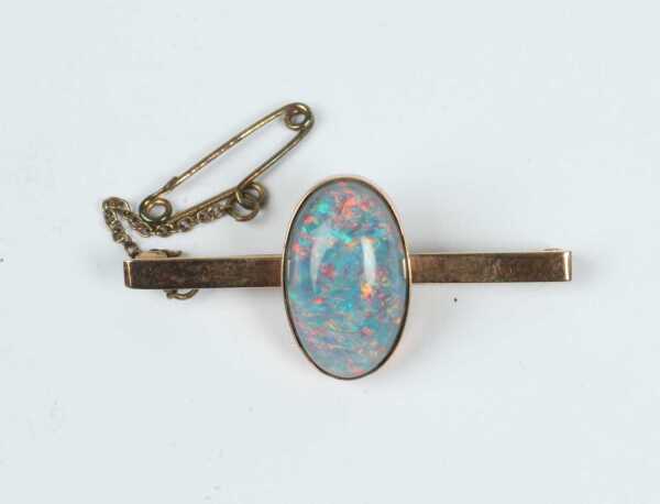 GOLD BROOCH