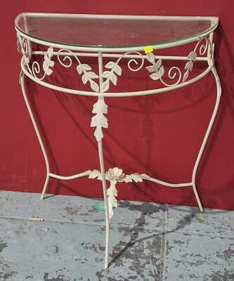 272 · PETITE CONSOLE