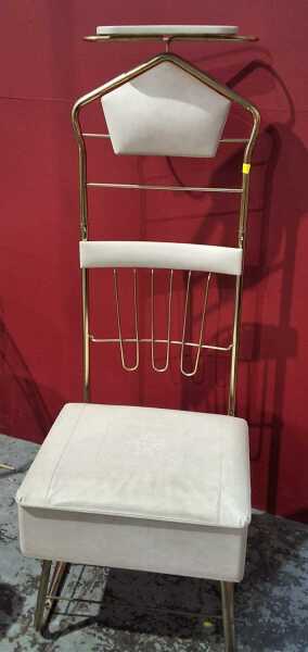 VALET STAND