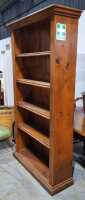 BOOKSHELF - 3