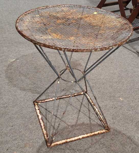 PATIO TABLE