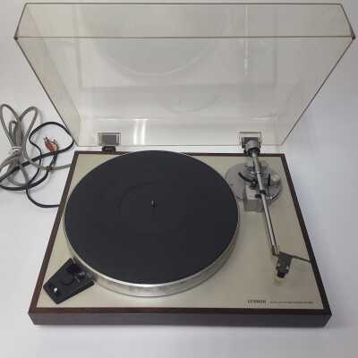 Luxman Turntable