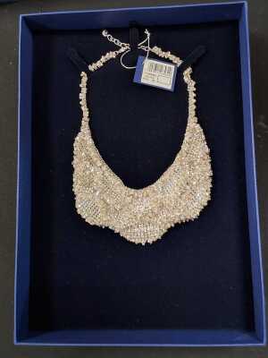 1077 · SWAROVSKI JEWELLERY