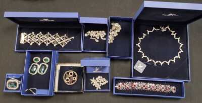 1076 · SWAROVSKI JEWELLERY