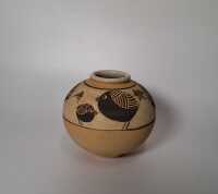 SGRAFFITO VASE