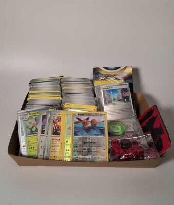 1429 · POKEMON CARDS