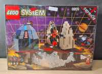 LEGO: LUNAR LAUNCH SITE