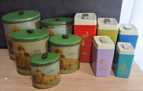 KITCHEN CANISTERS