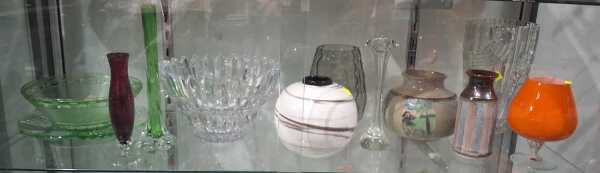 VASES & DECOR