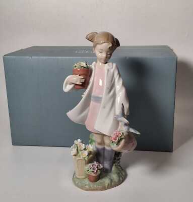 Lladro Figure