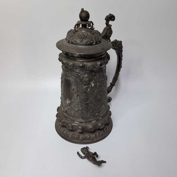 LARGE TANKARD