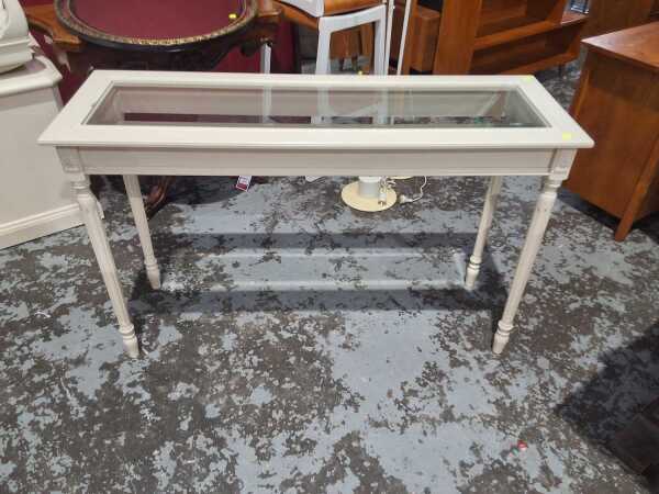 HALL CONSOLE