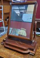 DRESSING MIRROR