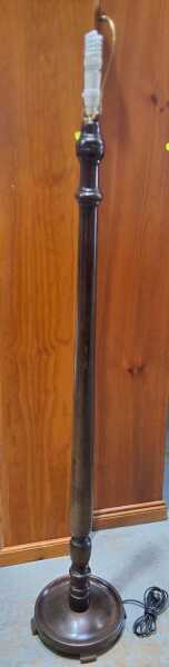 STANDARD LAMP