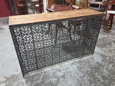 Hall Console
