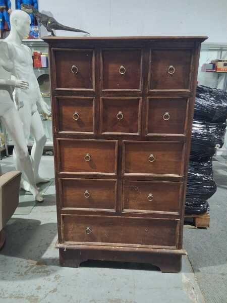 CHEST OF DRAWERS