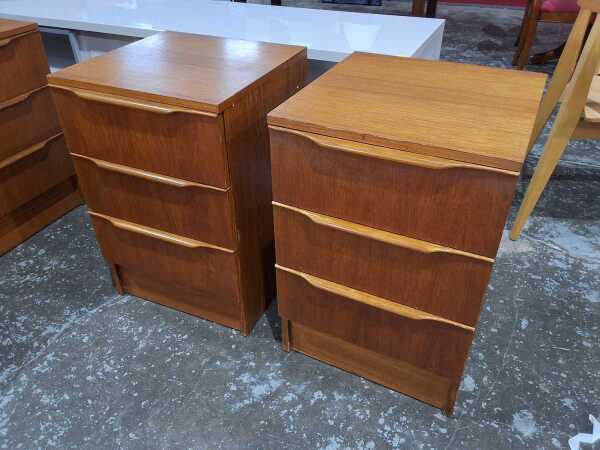 BEDSIDE DRAWERS
