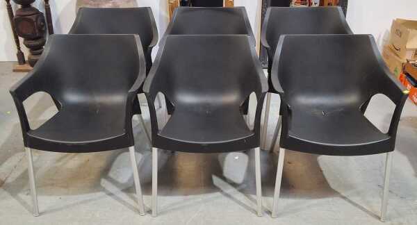 POLE ARMCHAIRS