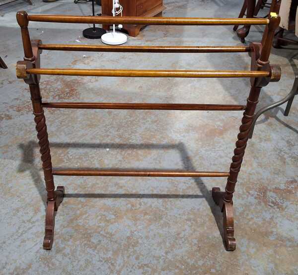 TOWEL RAIL