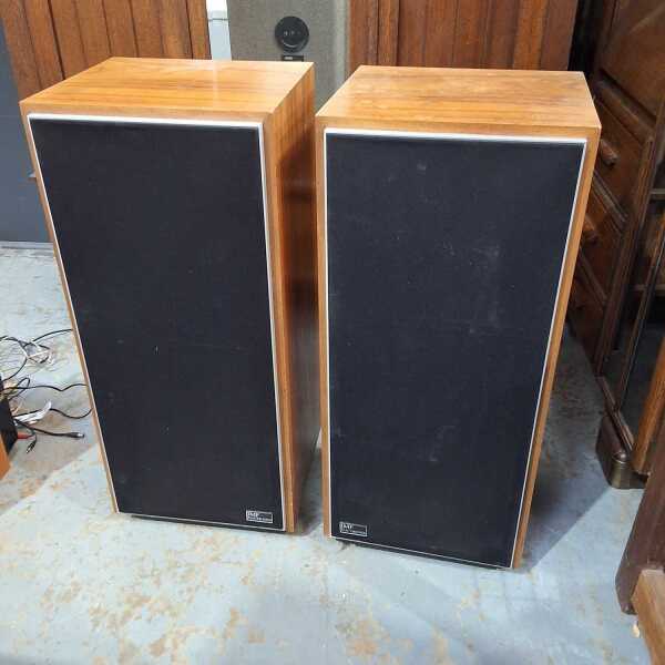 SPEAKERS