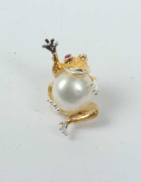 SILVER PENDANT