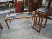 COFFEE TABLE & STOOL