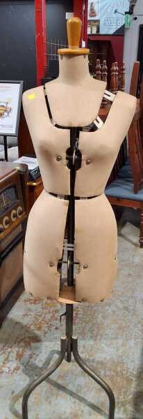 DRESSMAKERS FORM