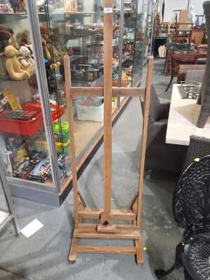 Easel