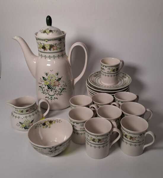 ROYAL DOULTON