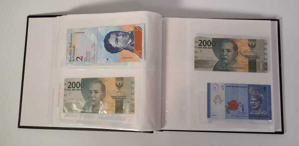 BANKNOTES