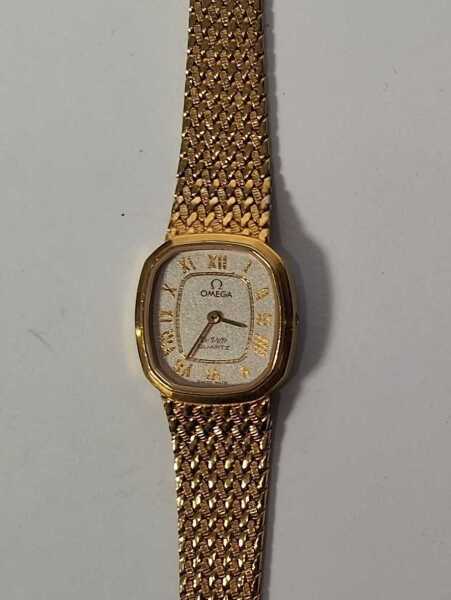 WRISTWATCH