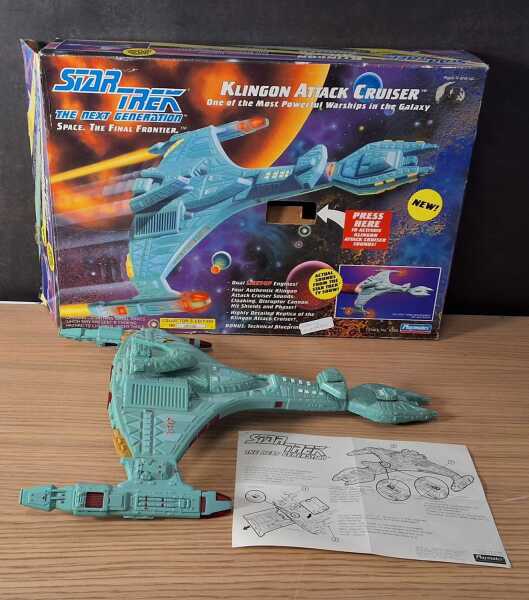 STAR TREK SHIP