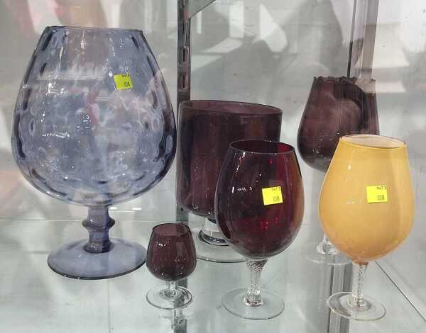 COLOURFUL GLASSES