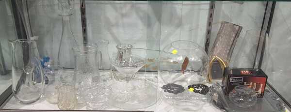 CRYSTAL & GLASSWARE
