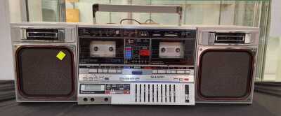 Sharp Stereo